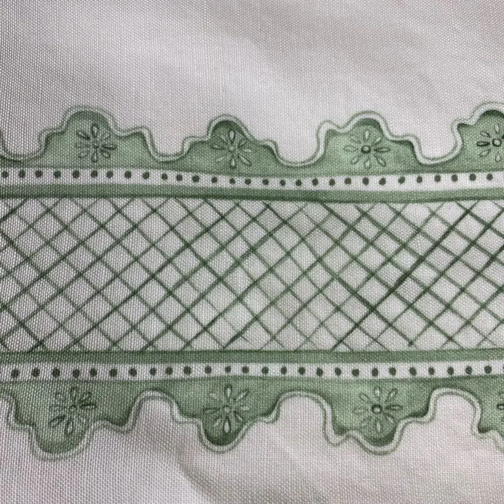 New designer pillow shams Green / White lattice design zip close